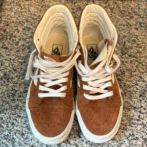 VANS in brown